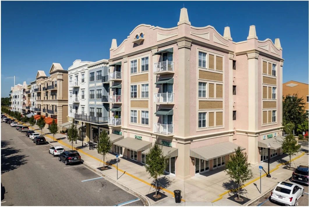 The Flats at Avalon Park The Flats at Avalon Park - City, Urban, Apartment Building