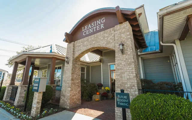 Discovery at Mountain View-Leasing Office