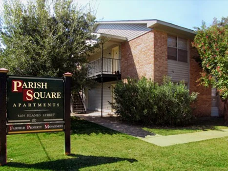 Parish Square - Building, Plant, Yard