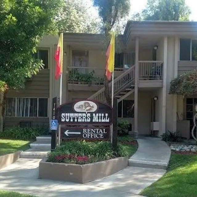 Sutter's Mill Apartments - Hotel, Grass, Housing