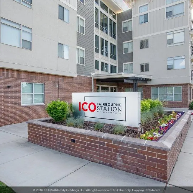 ICO Fairbourne Station ICO Fairbourne Station - City, Building, Condo