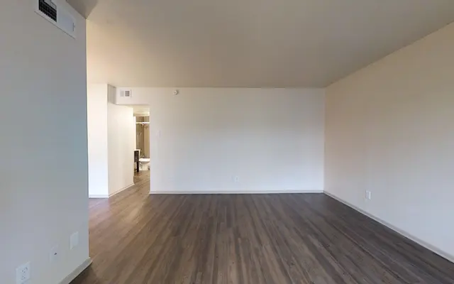 Austin's Place Apartments - Wood, Floor