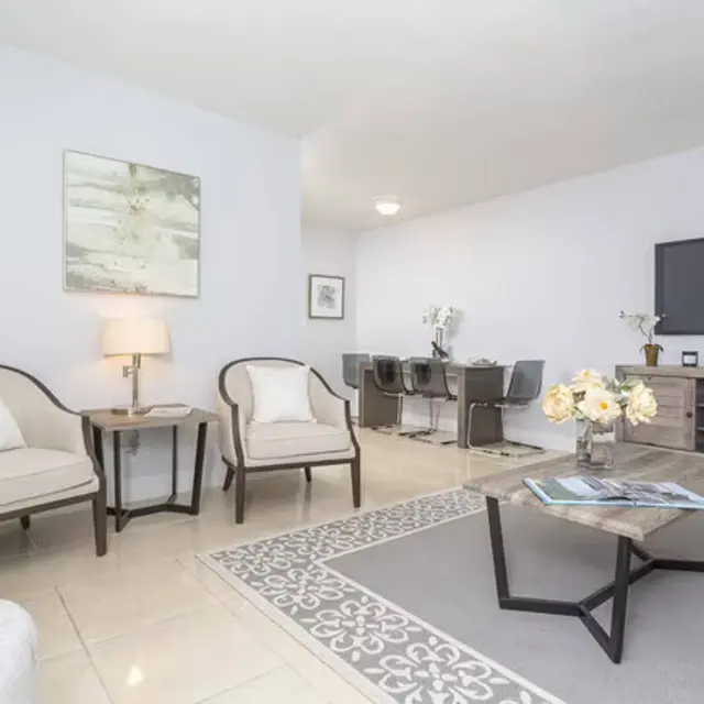 Lake House Apartments - Home Decor, Computer Hardware, Hardware