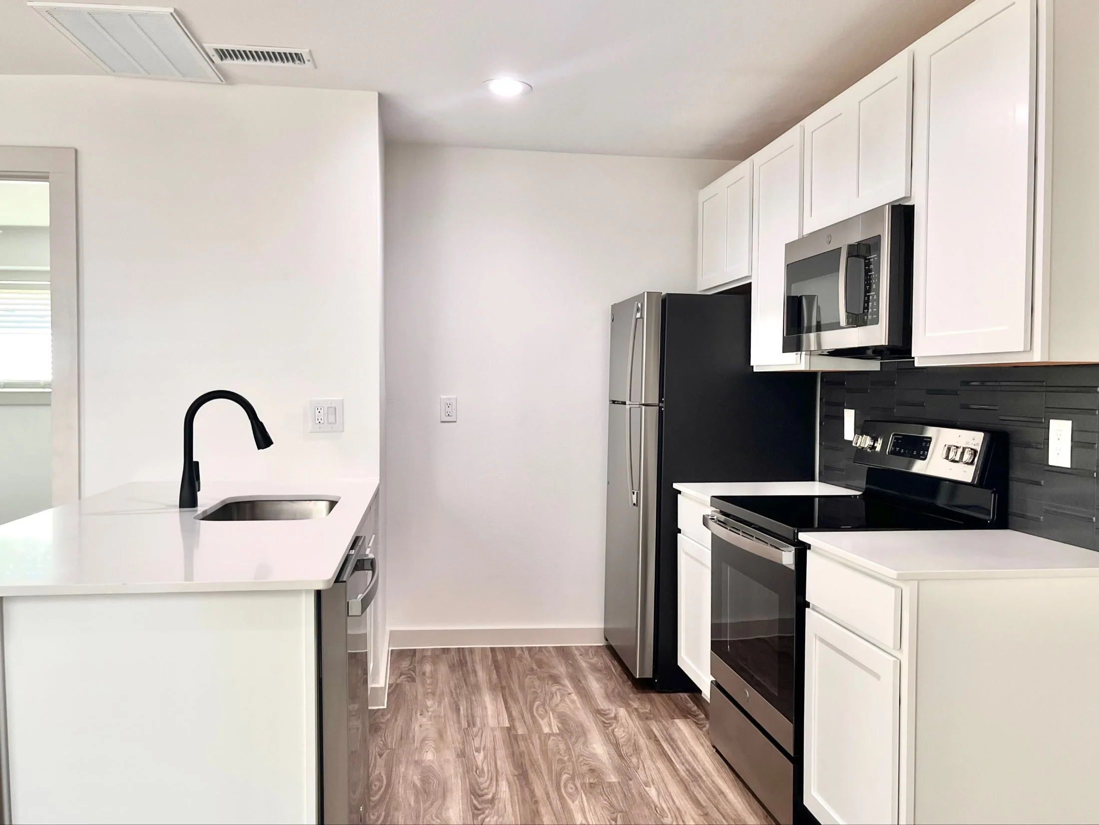 Live at Indio Live at Indio - Indoors, Interior Design, Kitchen