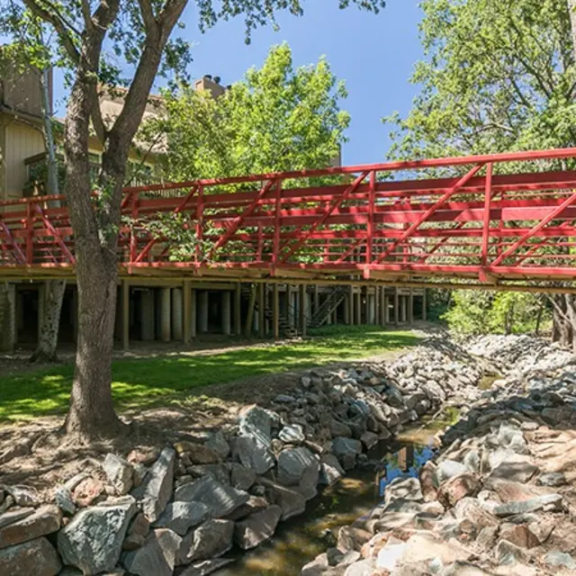 Sunrise Creek Apartments