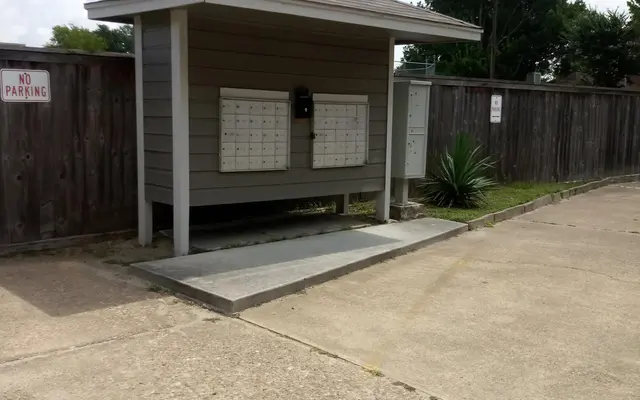 Willow Run Apartments - Mail