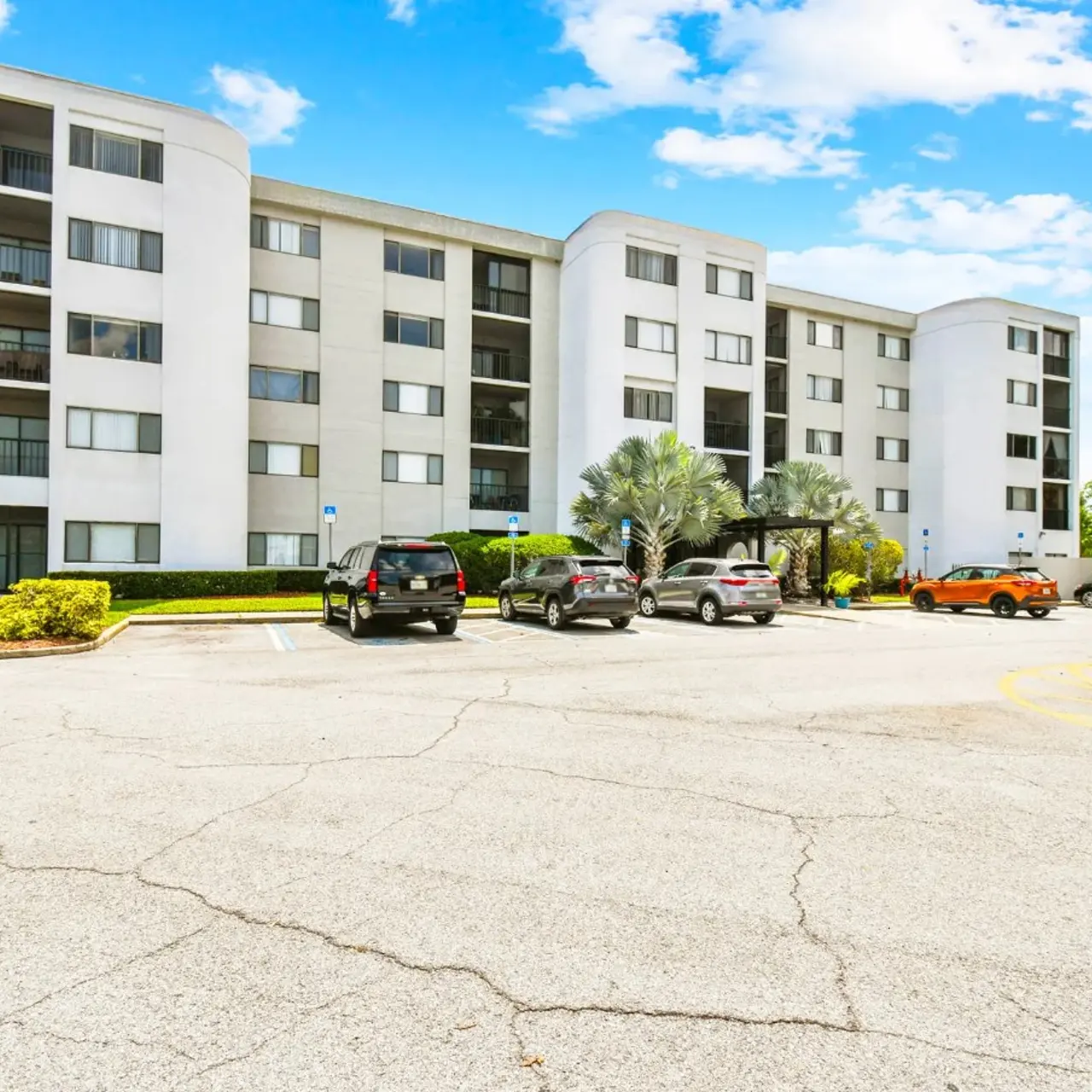 1- Lakeshore Club, Winter Haven, FL 33880.jpg