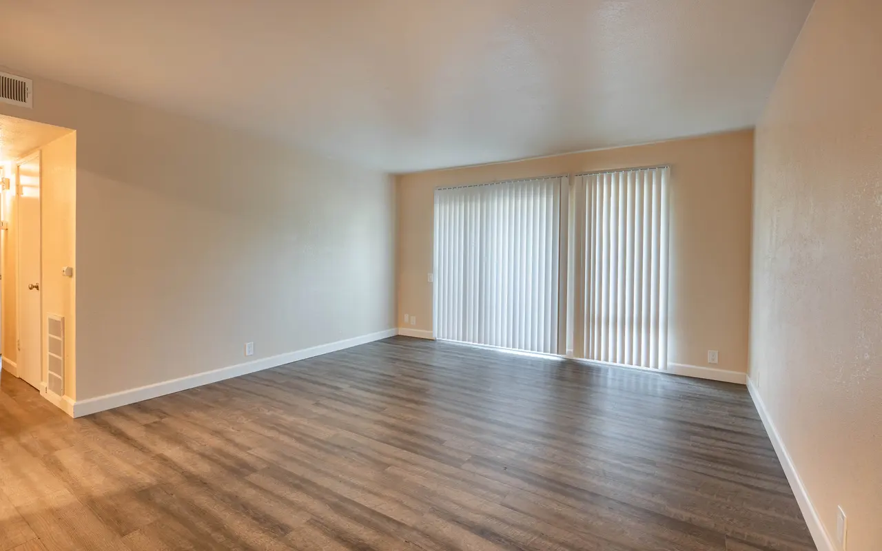 Marconi Oaks - Indoors, Interior Design, Floor