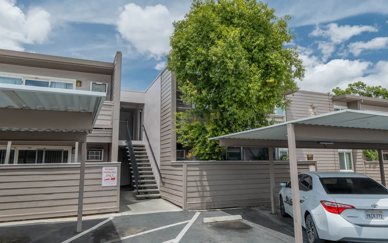 Magnolia Court Apartments - City, License Plate, Shelter