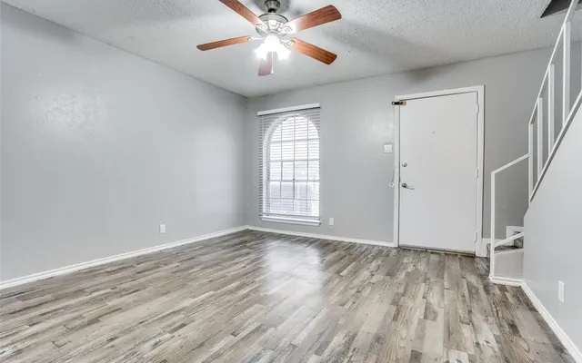 El Paso on the Park - Ceiling Fan, Appliance, Floor