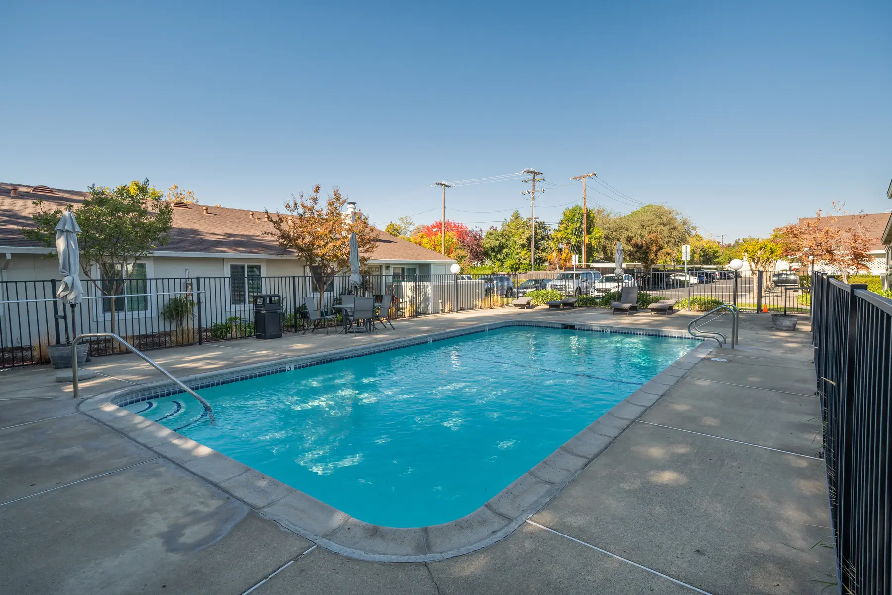 El Camino Place - Pool, Water, Hotel