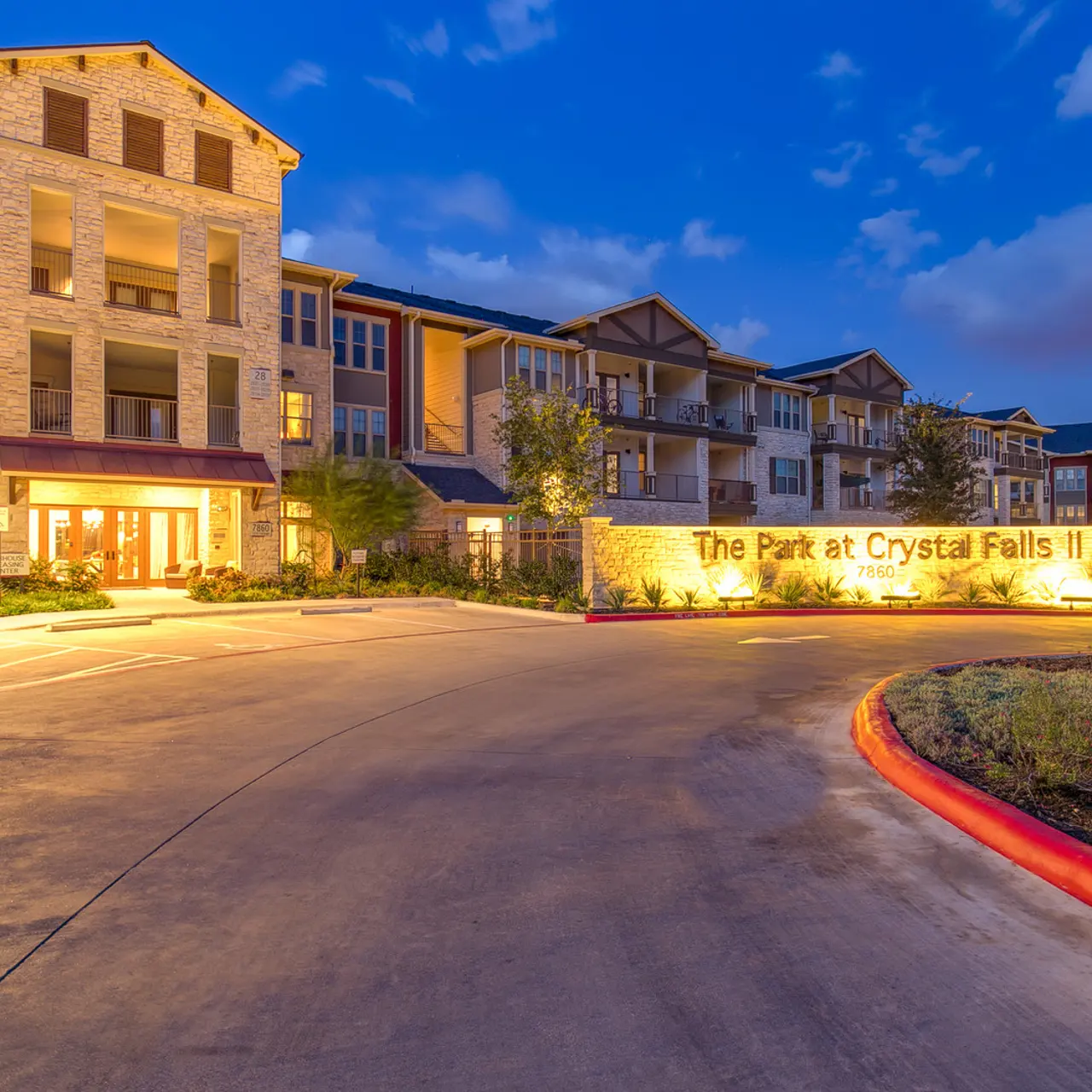 Park at Crystal Falls - Building, City