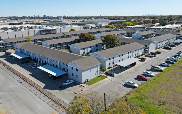 Metro at 1515 - Outdoors, Building, Aerial View