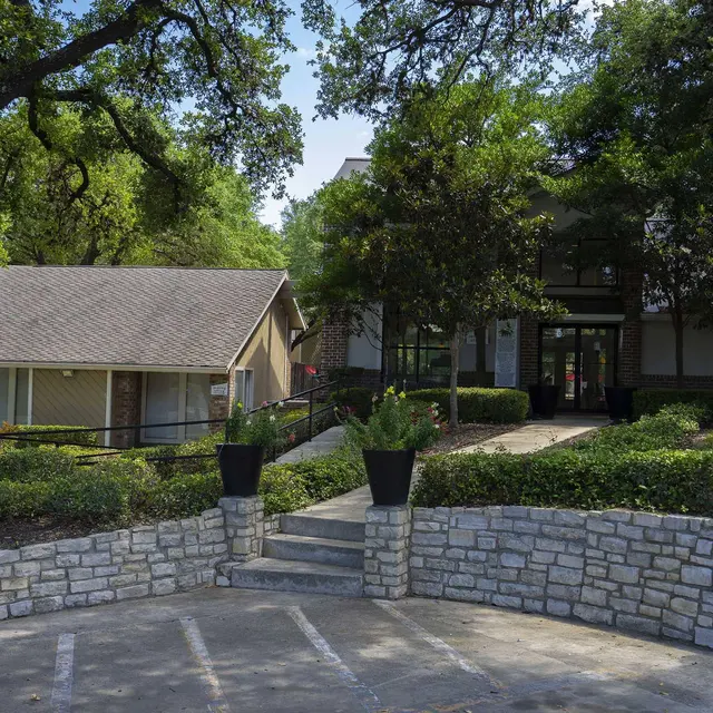 Mosaic at Medical Center - Cottage, Housing, Hotel