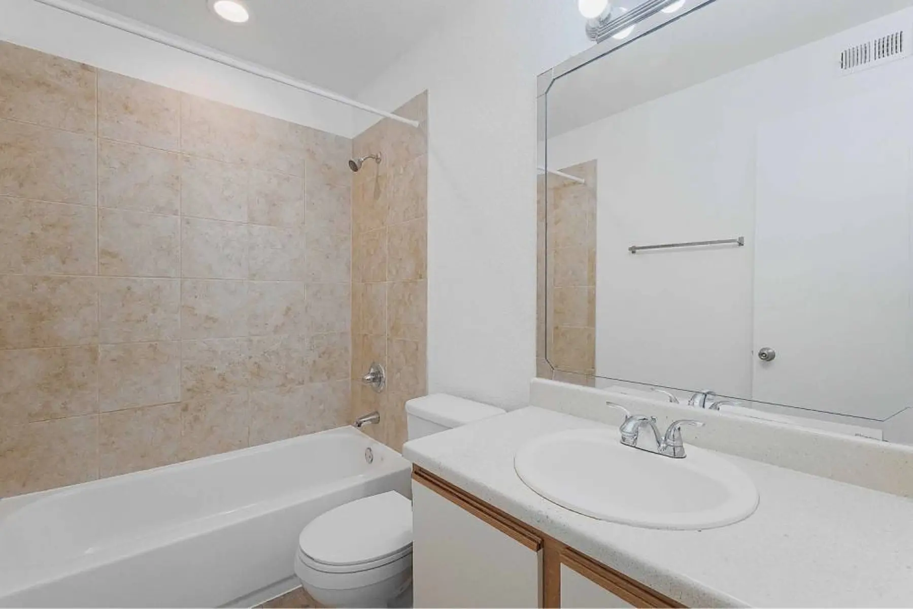 p2527064_Lexington_Hills_1bed_1bath_A_12_2_FloorPlan.jpg