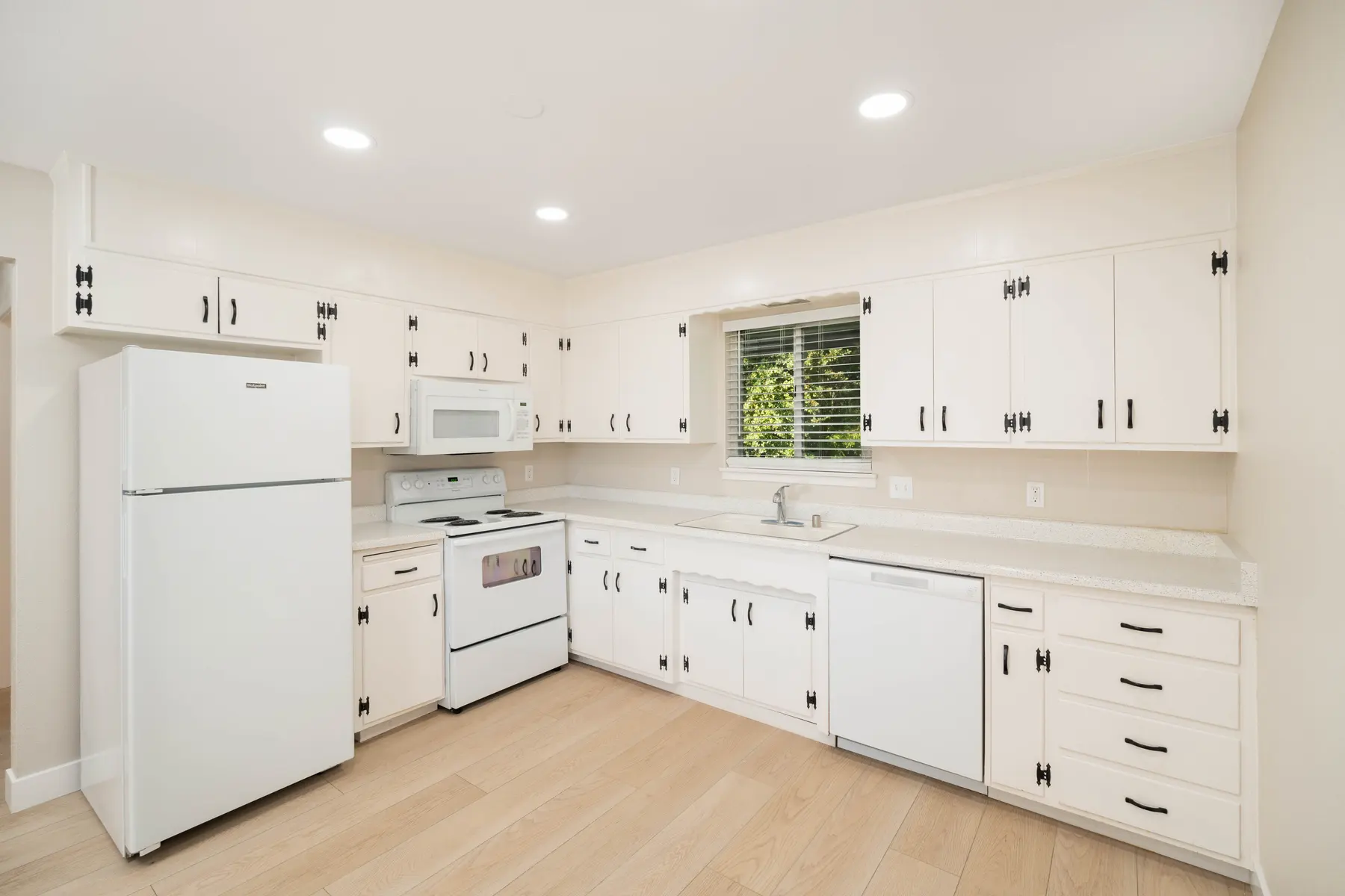 El Camino Duplexes - Indoors, Interior Design, Kitchen