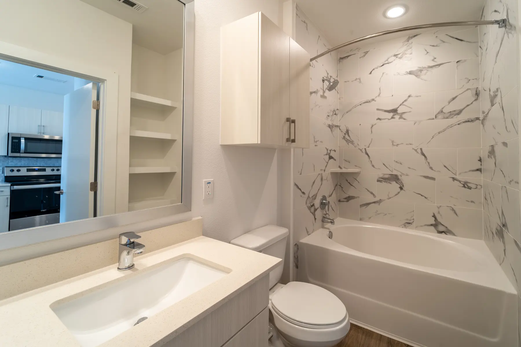 Ellis Highline - Room, Indoors, Bathroom