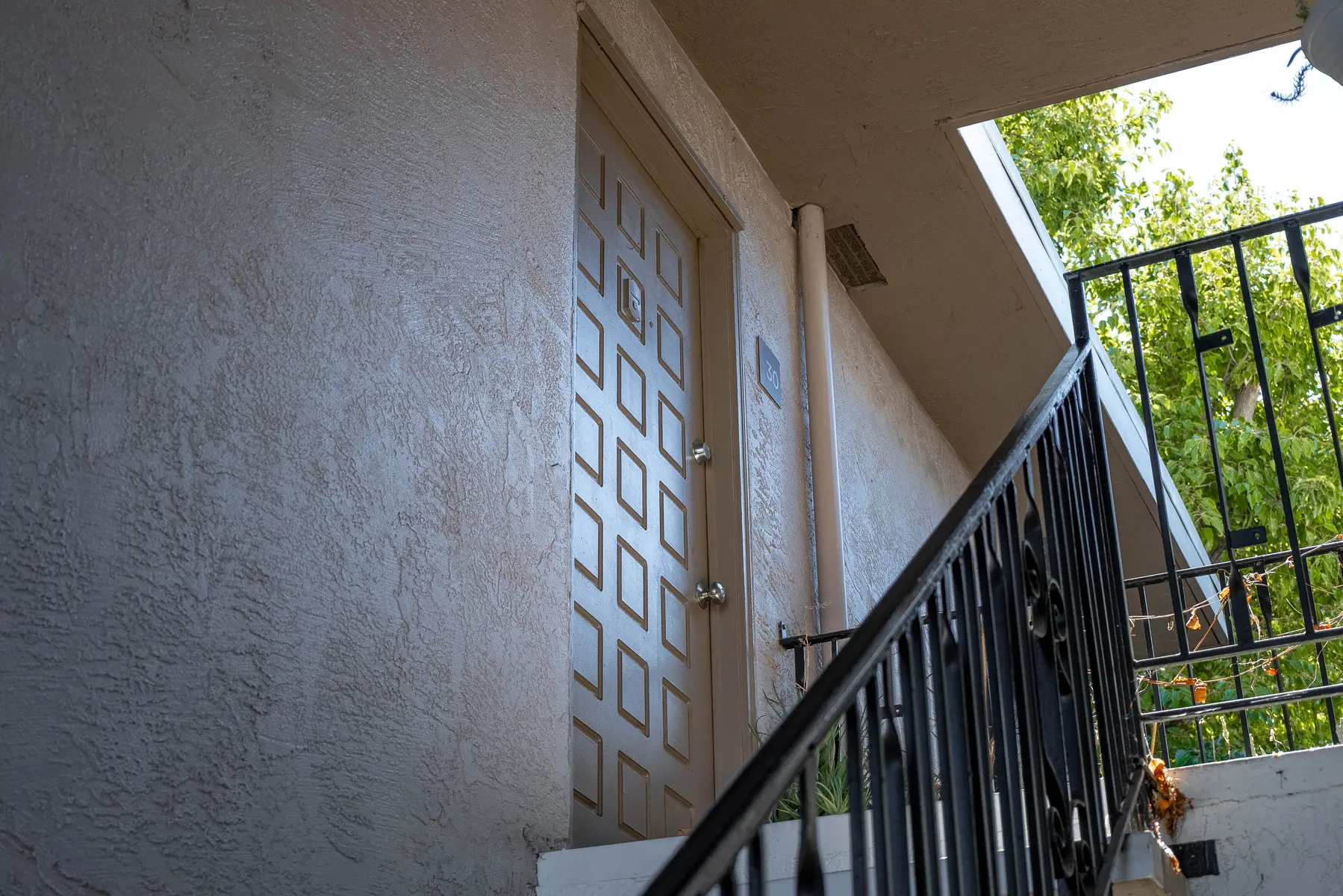 Creekside Oaks - Railing, Handrail, Indoors