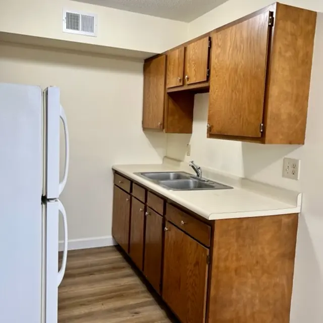 White Oak Terrace - Corner, Lamp, Wood