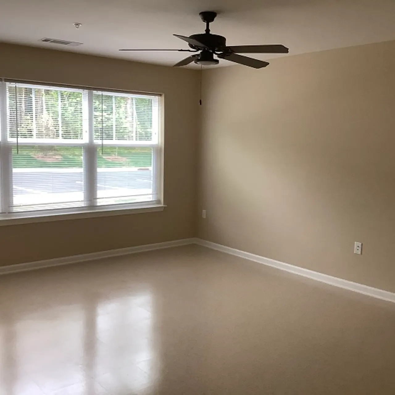 Prosperity Ridge - Corner, Floor, Appliance