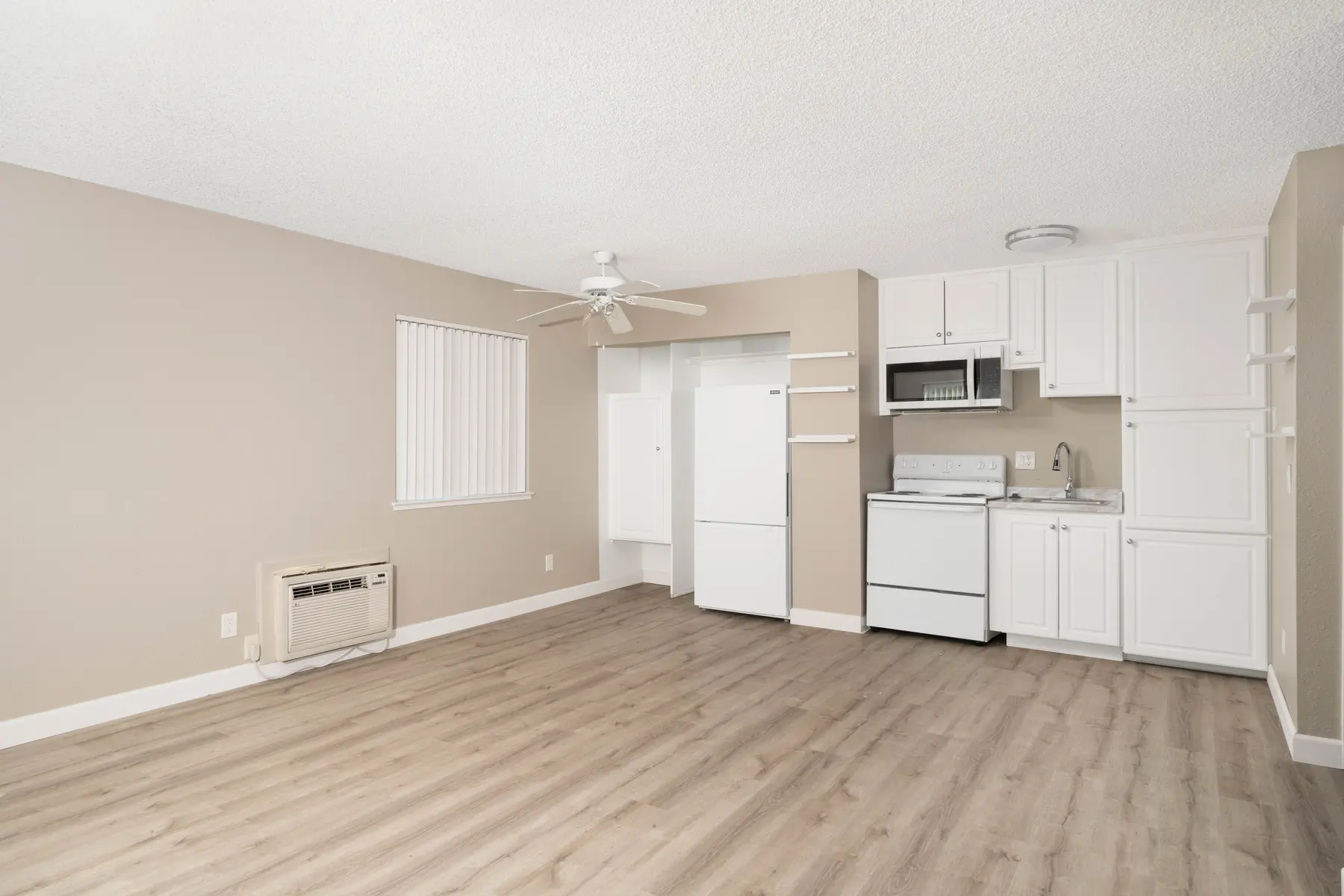 Parkview Apartments - Corner, Indoors, Interior Design