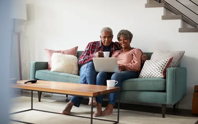 CANNERY ROW APARTMENTS - Pc, Room, Couch