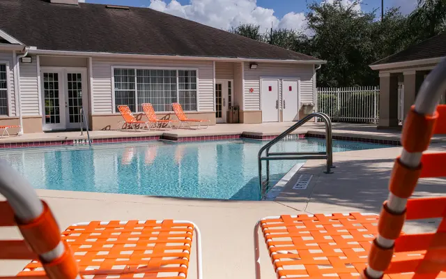 Lake Pointe Apartments - Pool Lake Pointe Apartments - Pool