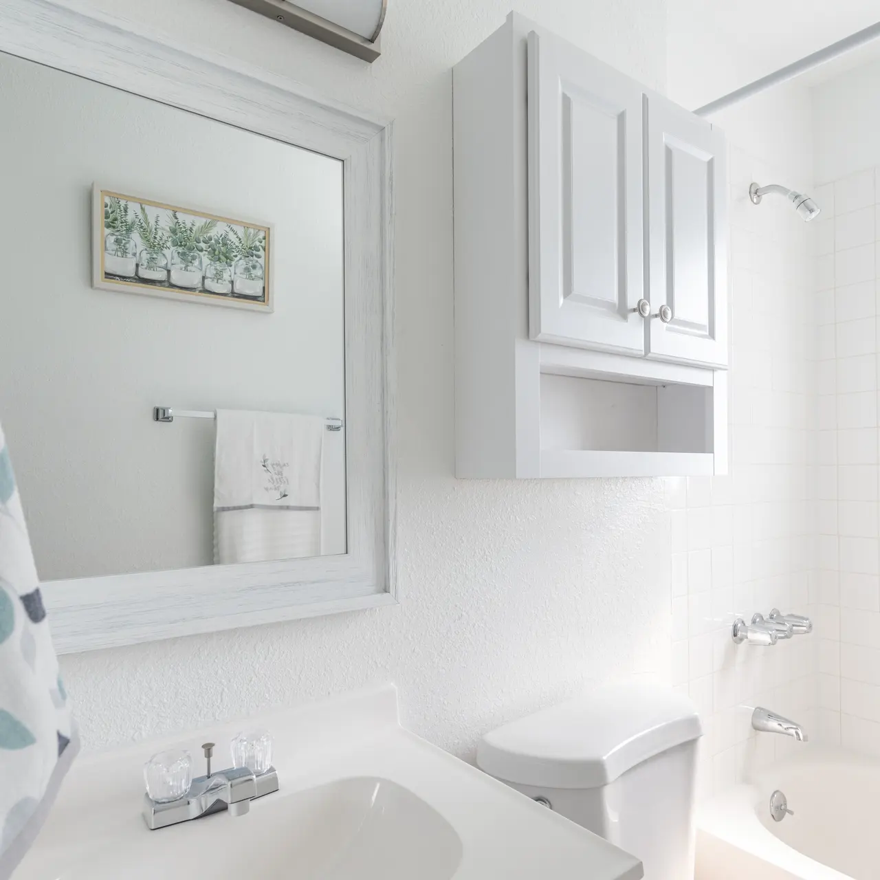 Sink Faucet, Sink, Indoors