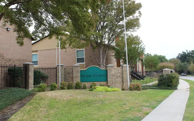 Bosque Estates Bosque Estates - Grass, Sycamore, Tree