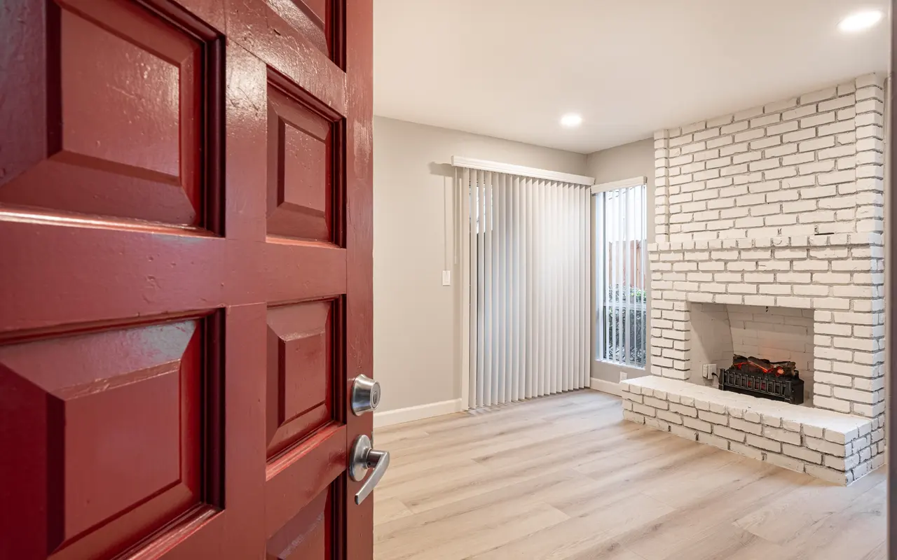 2712 E Street - Indoors, Interior Design, Fireplace