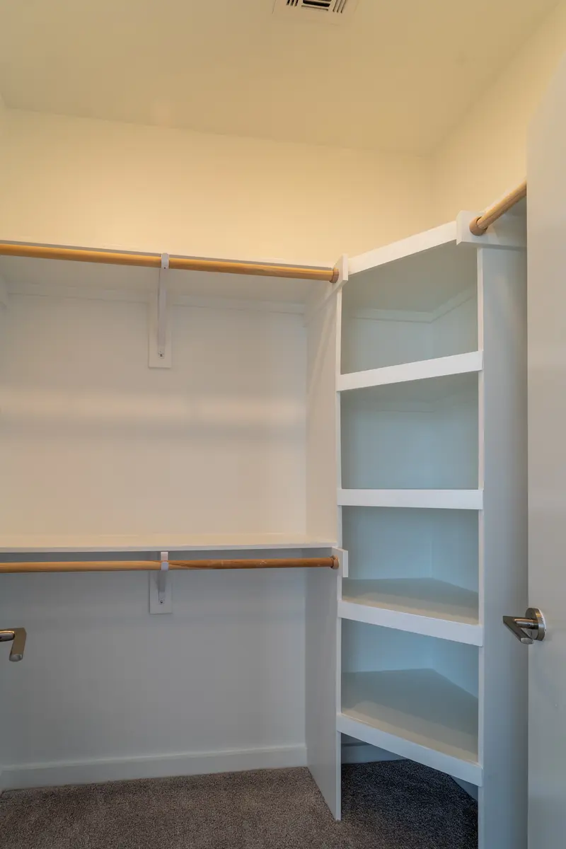 Ellis Highline - Furniture, Cupboard, Closet