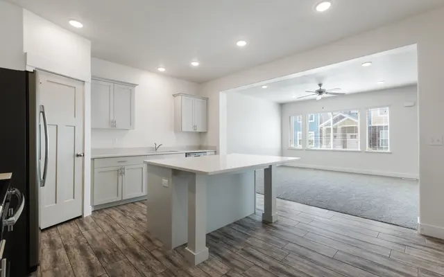 Porter Ranch Townhomes - Corner, Indoors, Interior Design