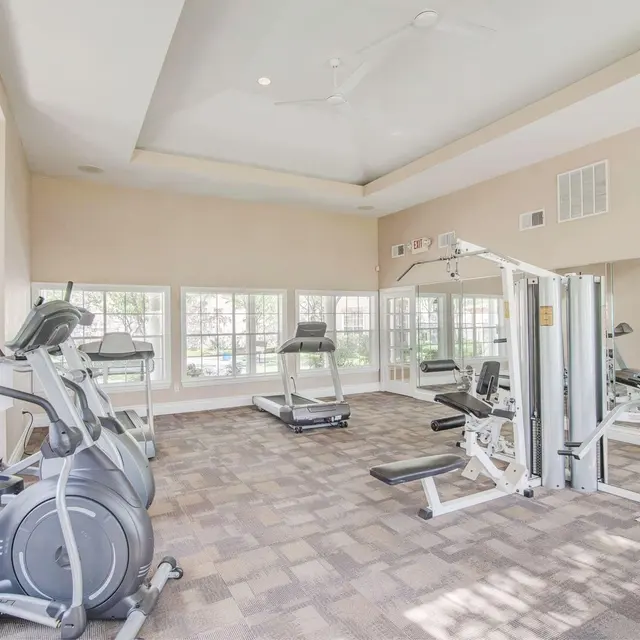 Saddle Ridge Saddle Ridge - Fitness, Working Out, Gym