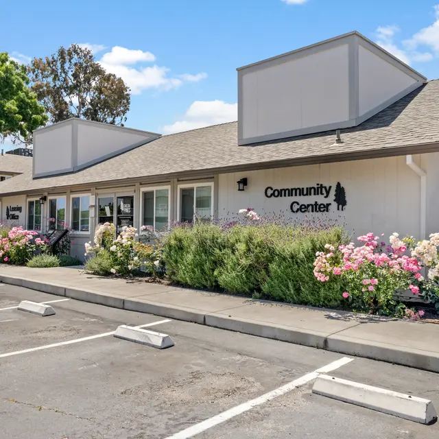 Delta Pines Apartments - Neighborhood, City, Hotel