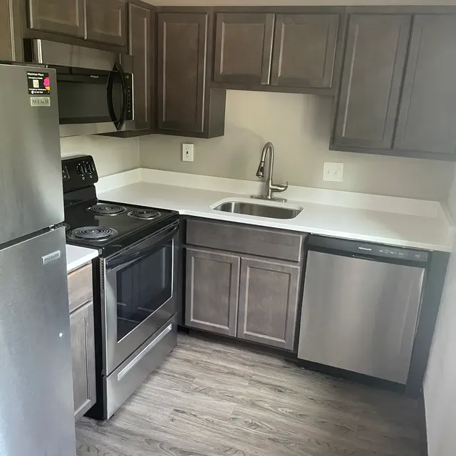 Moorman Place Apartments - Indoors, Interior Design, Kitchen