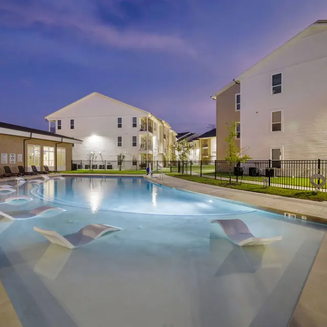 Standard on The Creek - Villa, Hotel, Resort