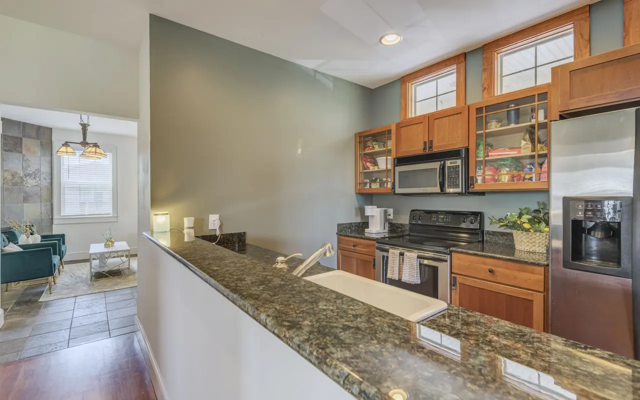 Willow Run Apartments - Indoors, Interior Design, Kitchen