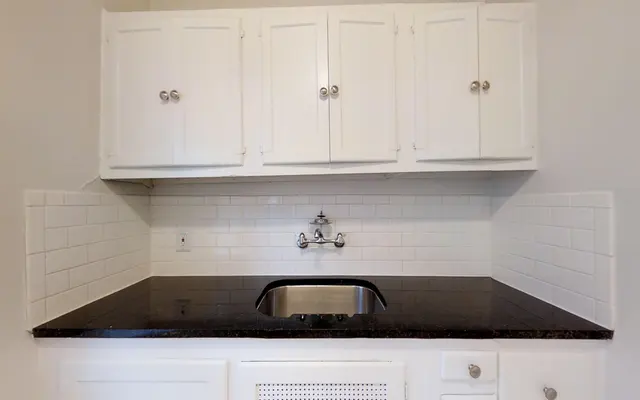 Marquita Court Apartments - Room