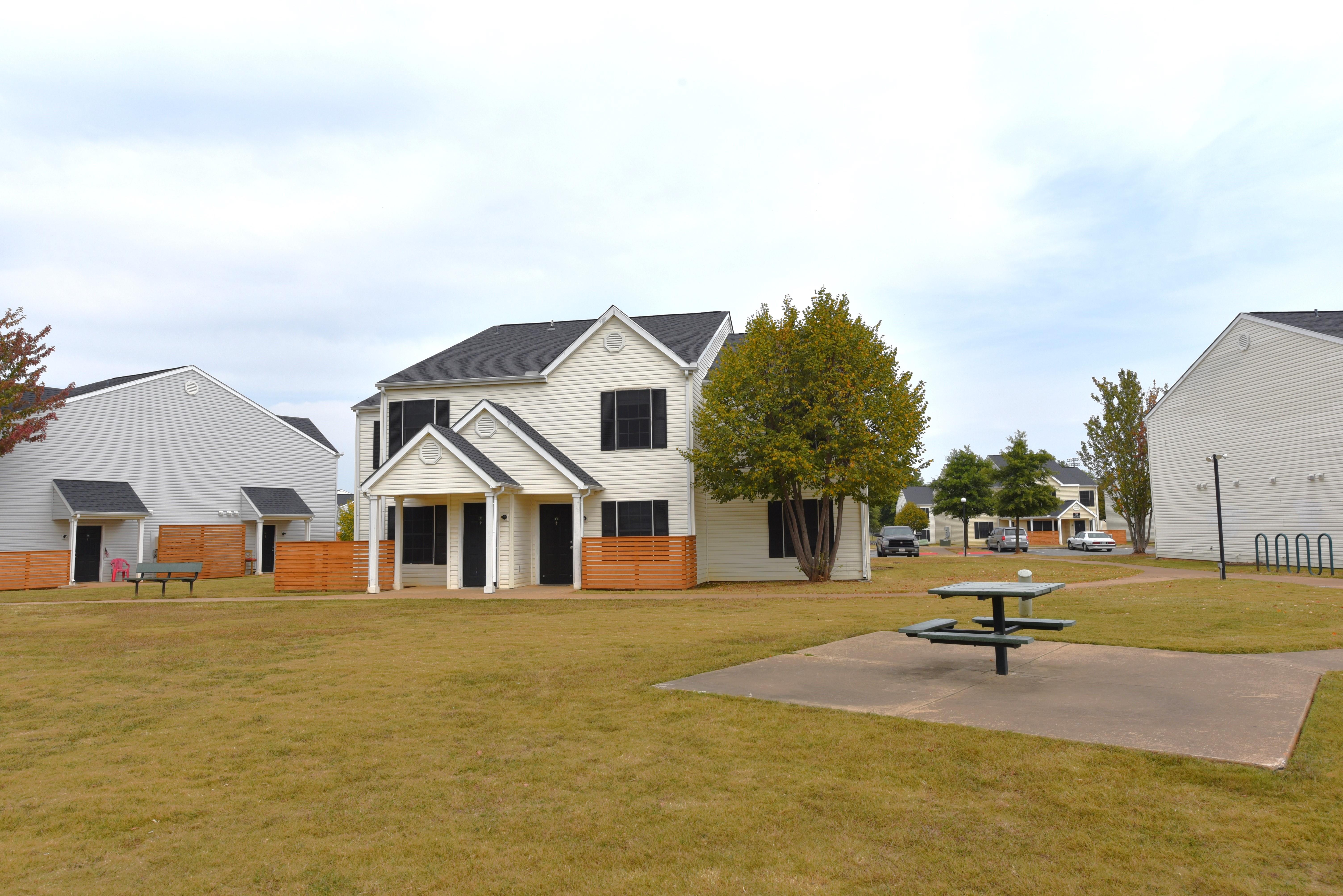 Ashton Heights - Grass, Neighborhood, Suburb
