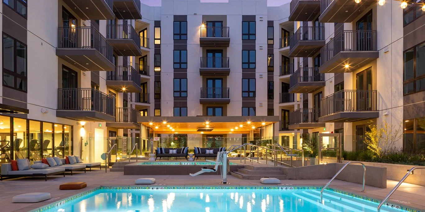 550 Harborfront - Pool, Condo