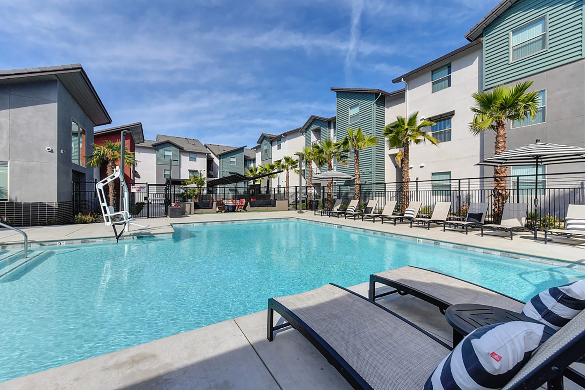 Tesoro Apartments - Building