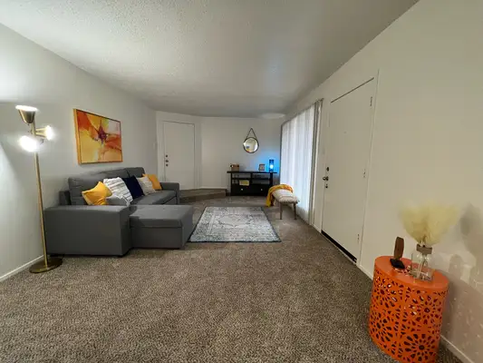 Plaza Square Apartments - Floor, Corner, Home Decor