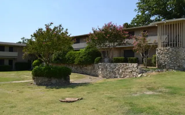 Taj Mahal Apartments Taj Mahal Apartments - Villa, Housing, Grass