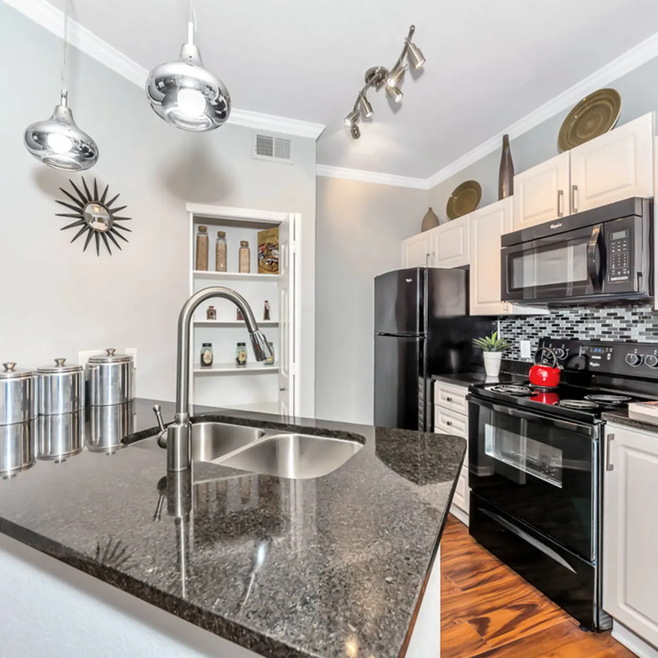 Coventry at Cityview Apartments - Kitchen, Interior Design, Indoors, Kitchen