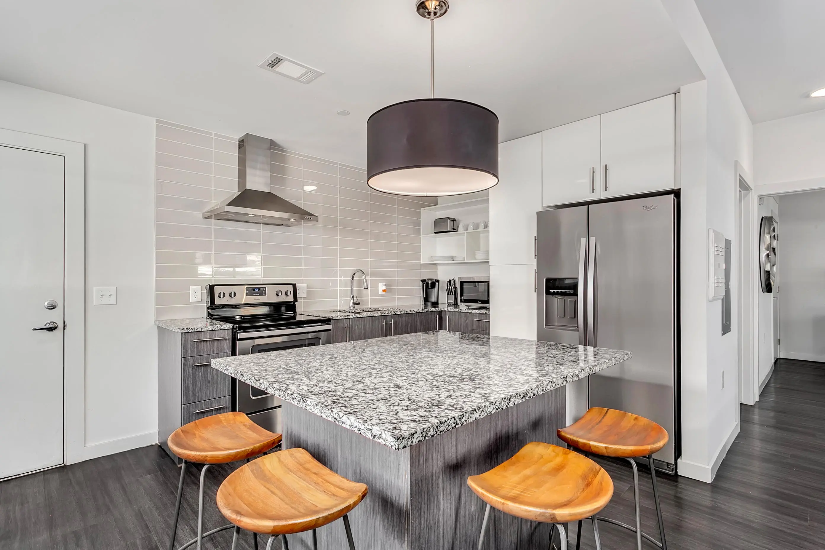 Uptown Fayetteville - Room, Indoors