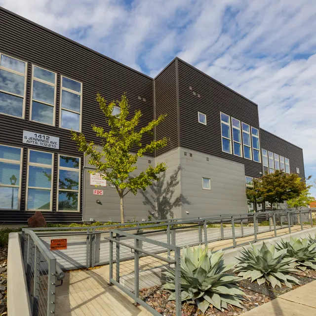 The Sasha at Jennings - City, Office Building, Building