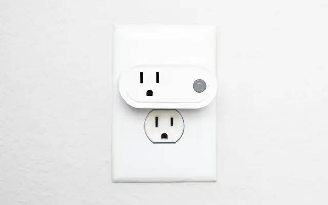 Smart Plug Harbortown - Electrical Device, Electrical Outlet
