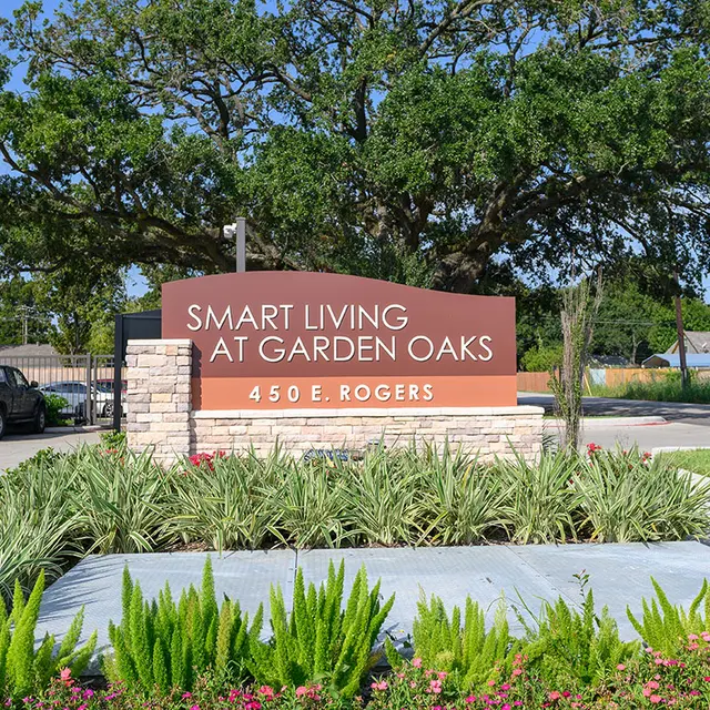 Smart Living Garden Oaks - Grass, Vegetation, Outdoors