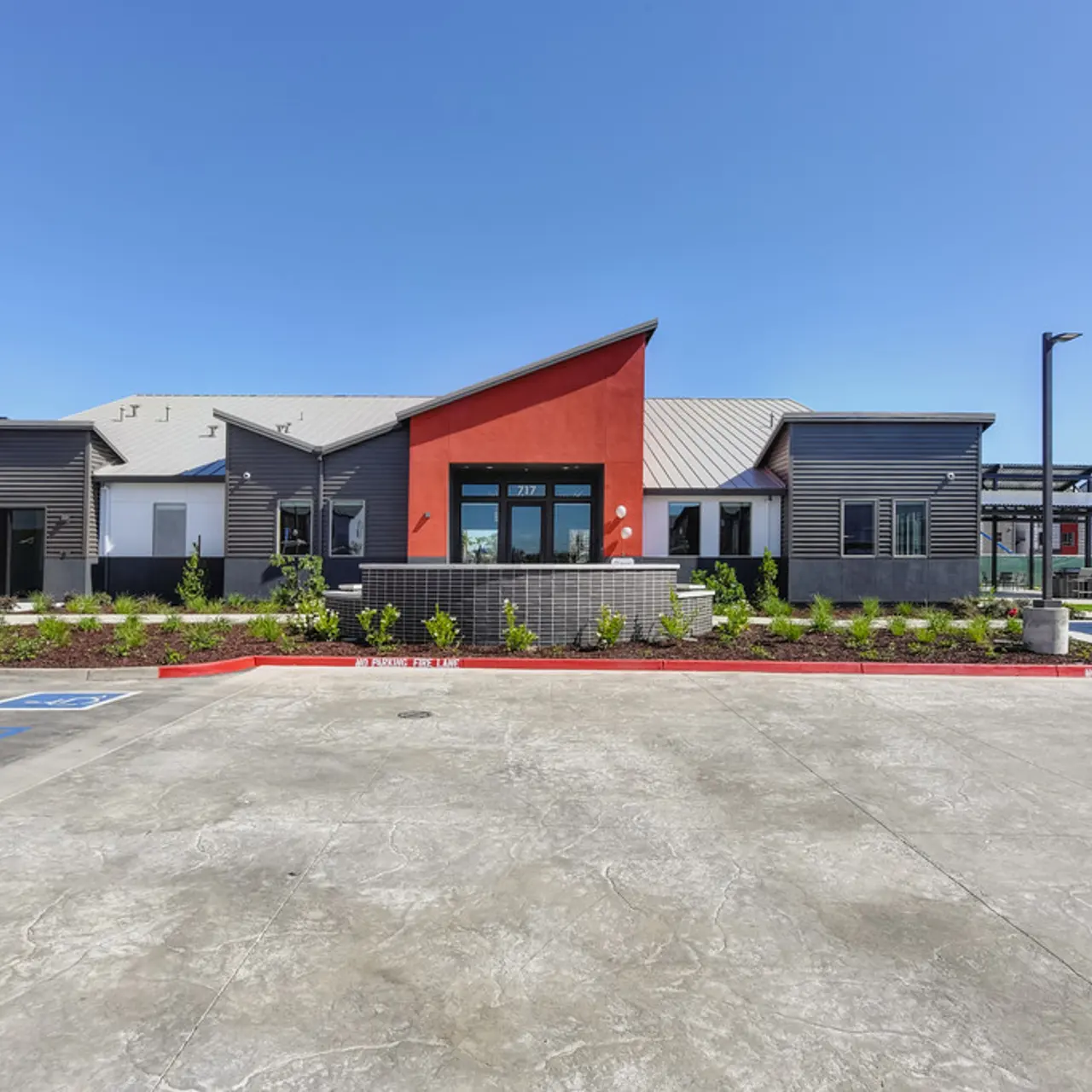 The Atherton - Road, Urban