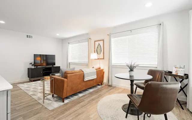 Kirby Yards at Bishop Ridge Kirby Yards at Bishop Ridge - Home Decor, Interior Design, Furniture